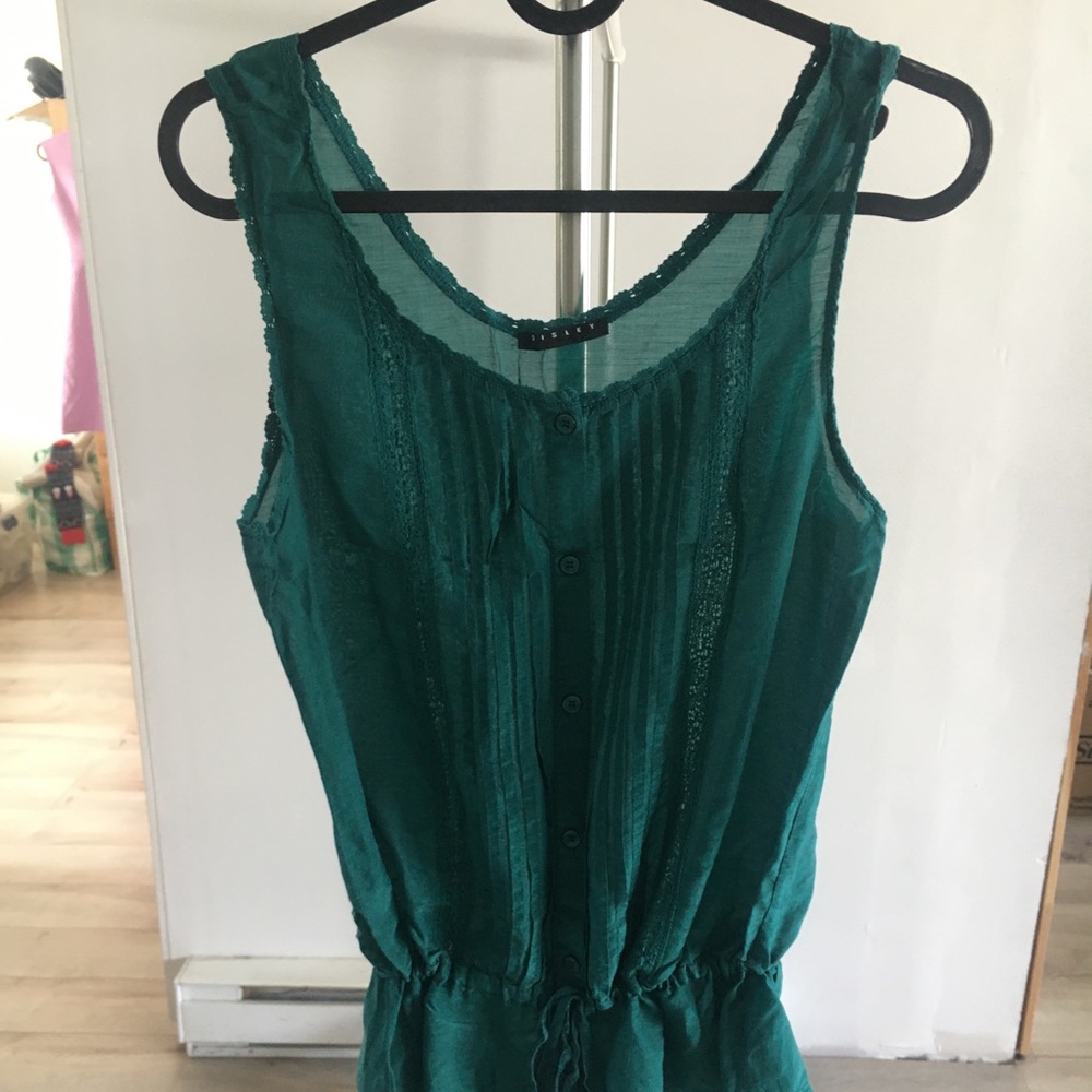 Sisley light top